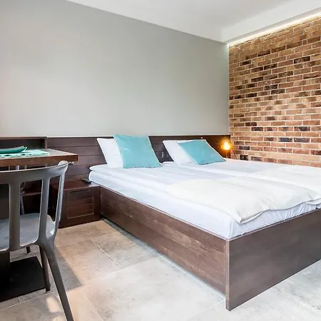 ホームステイ Mila Maris ウストカ