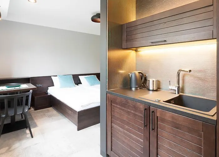 Mila Maris * Устка